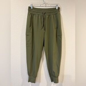 Calia Women’s Green TrueLight Cargo Joggers - Medium